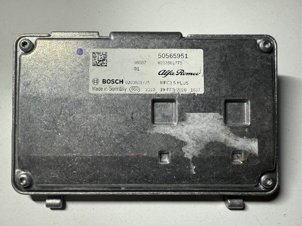 HALF Camera Stelvio/Giulia - 3